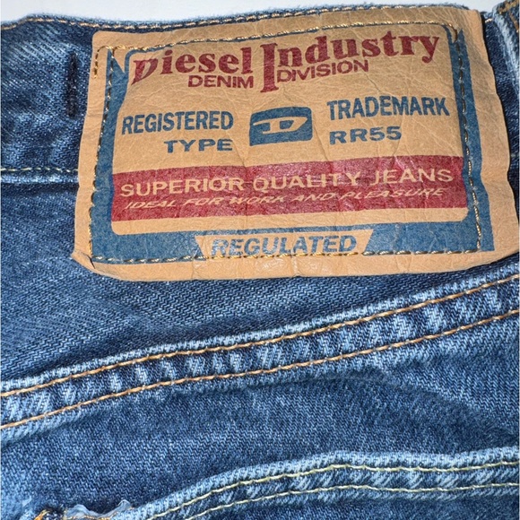 Diesel Industry Denim Division Jean Shorts, Diesel Only the Brave, size 27 - Picture 4 of 12